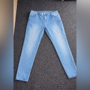 D.ROCK Women’s Plus Size 22 Light Wash Skinny Jeans